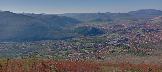 Pogled na Trebinje sa staze za Leotar